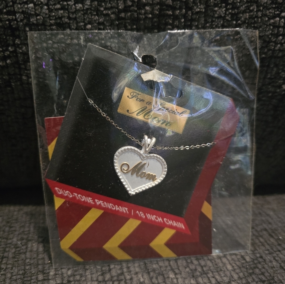 Vintage "Mom" Heart Necklace